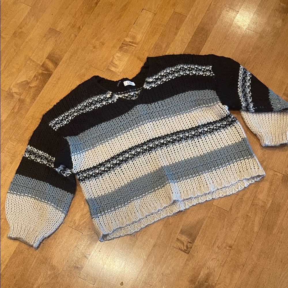 ELAN oversize comfy sweater sage green black and cream size medium NWOT